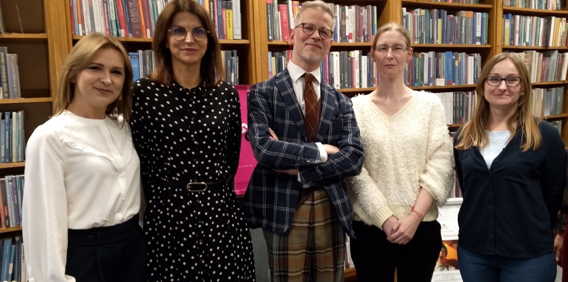 spotkanie w czytelni miejskiej