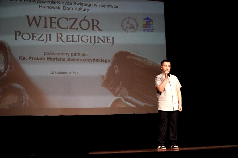 Laureat konkursu występujący a scenie HDK