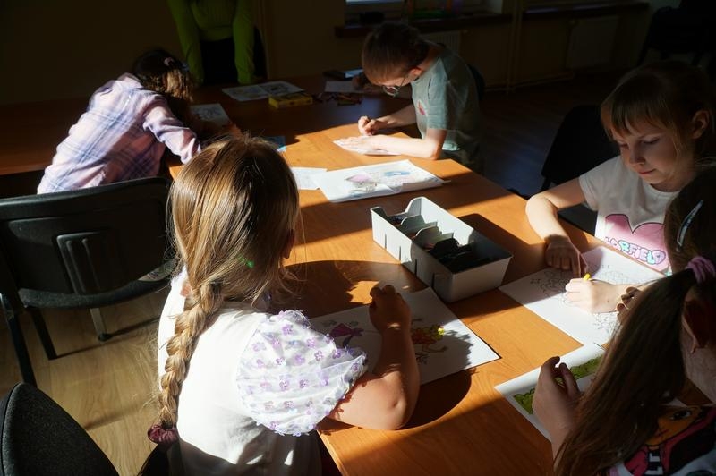 dzieci biorące udział w zajęciach