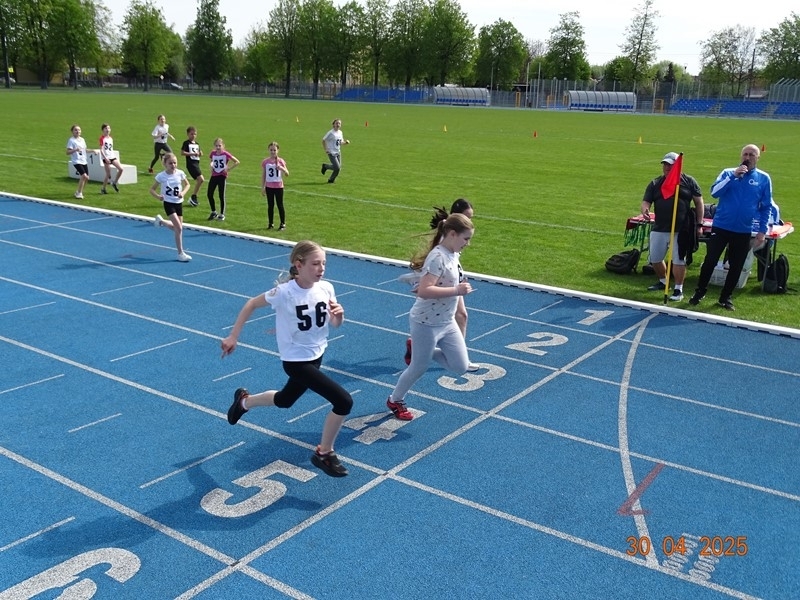 Biegi na 60 m
