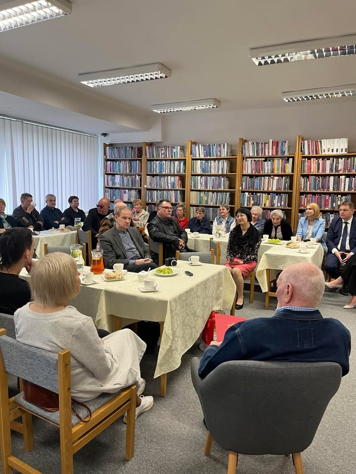 jubileusz Wiktora Kabaca w miejskiej czytelni