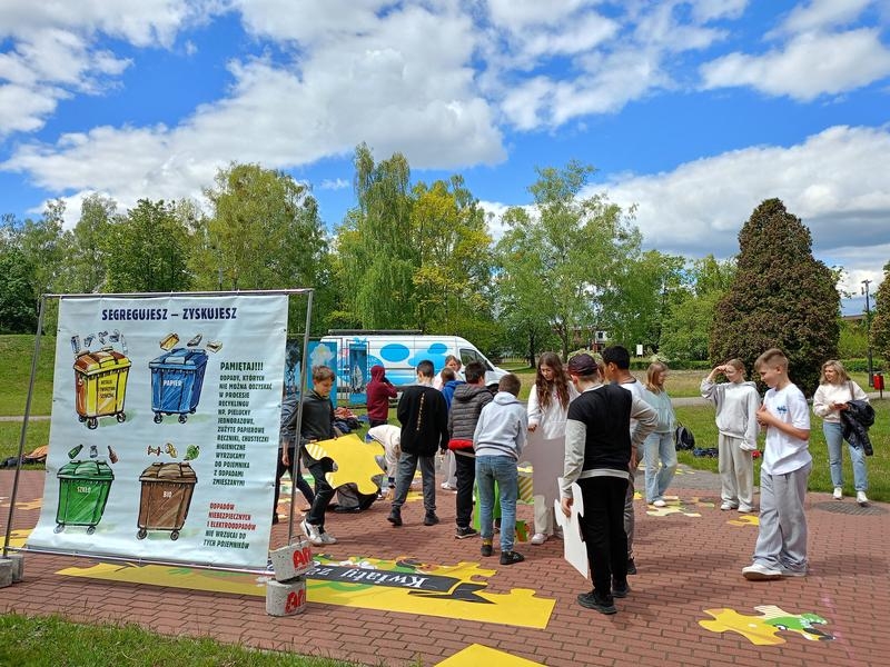 układanie dużych eko puzli