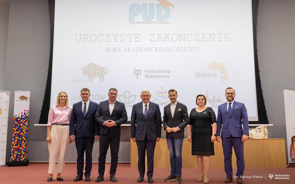 zakończenie roku akademickiego HUD