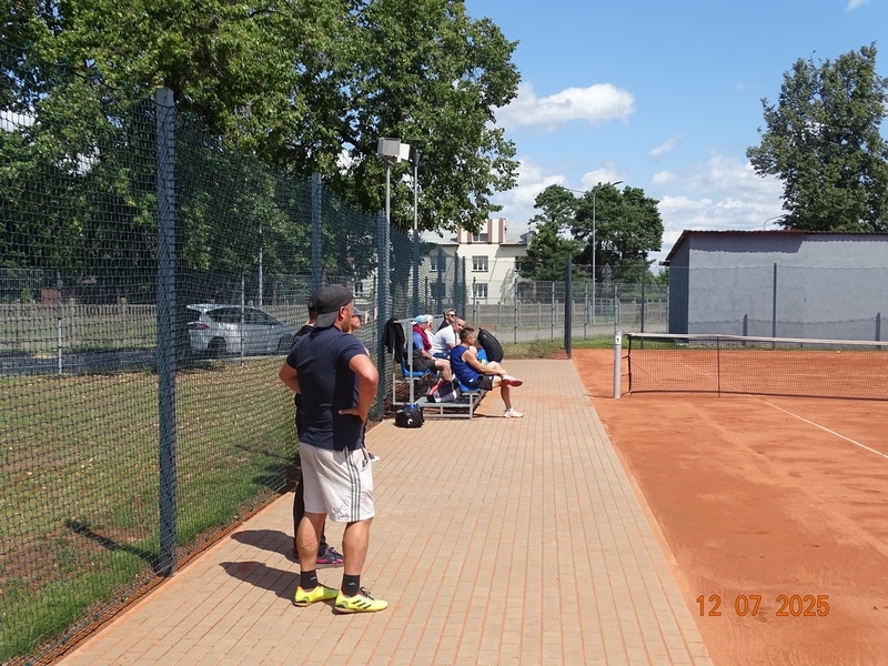 uczestniczy, tenis ziemny