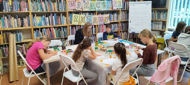 wakacje w bibliotece