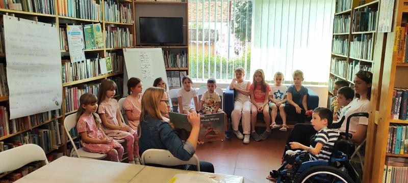 wakacje w bibliotece