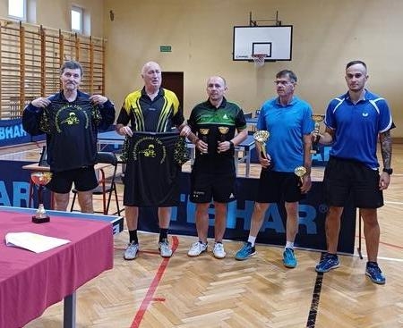 Zdjęcie grupowe z organizotorem