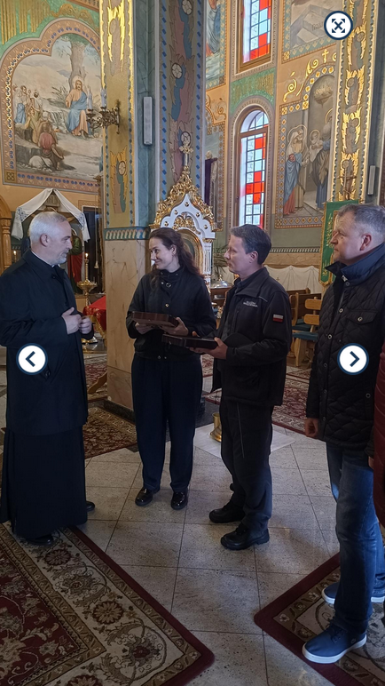 wiceminister z wizytą w cerkwii