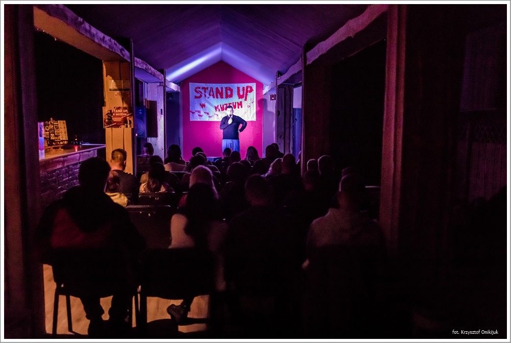 stand up w Muzeum