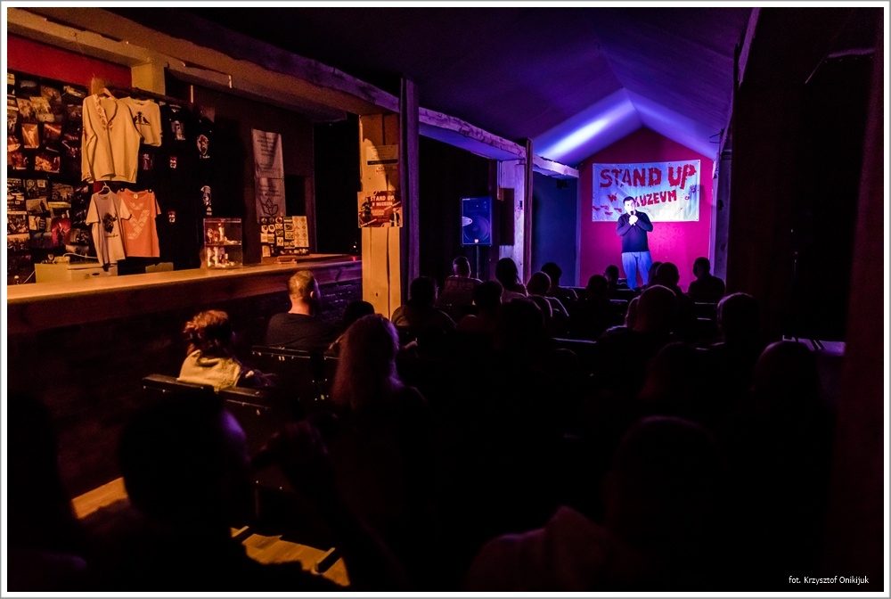 stand up w Muzeum
