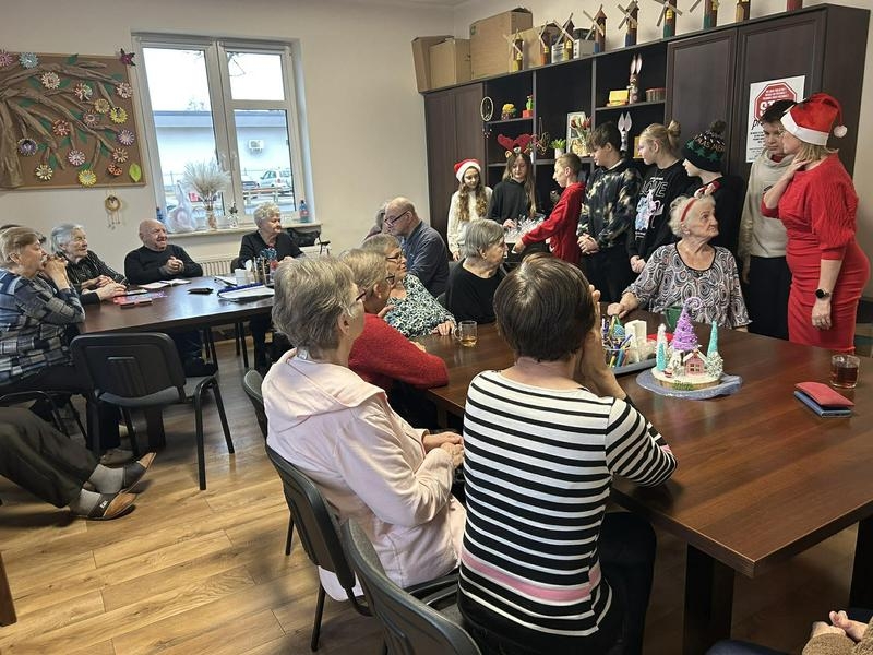 wizyta uczniów w Domu Dziennej Opieki w Hajnówce