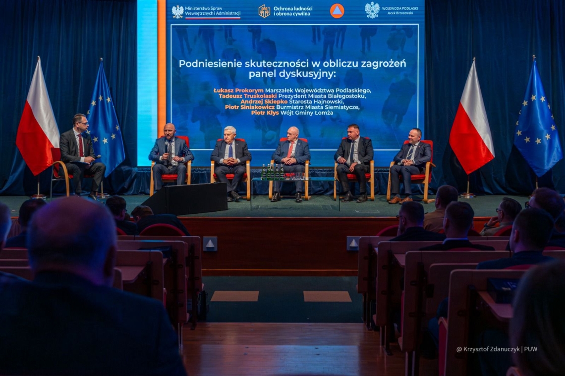 uczestnicy debaty