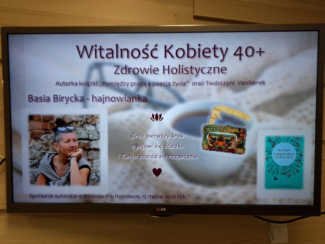 jeden ze slajdów prezentacji