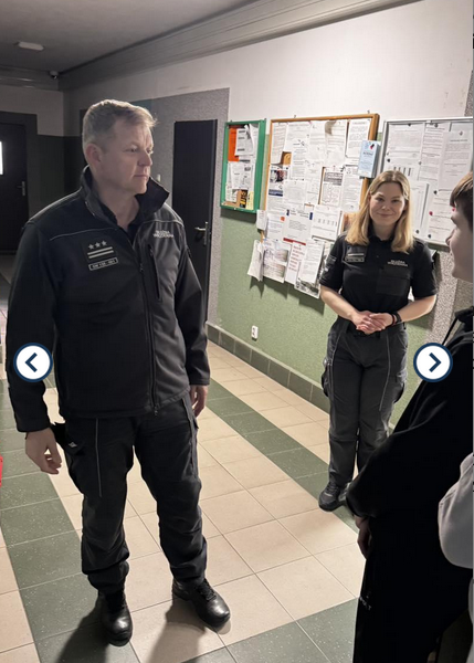 uczniowie z wizytą w Areszcie Śledczym