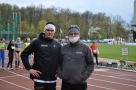 Łukasz Klimiuk z trenerem Romanem Sacharczuk