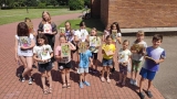  Dzieci uczestniczące w Wakacyjnych Porankach - grupa dzieci