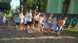  dzieci uczestniczące w Pikniku Malucha.
