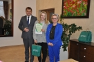 wręczenie pedagogowi certyfikatu