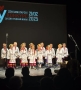 grupa dzieci na scenie
