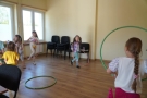 dzieci biorące udział w zajęciach