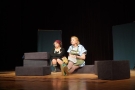 dwie aktorki teatru BaWiMo występujące na scenie HDK