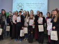 wspólne zdjęcie uczestników konkursu wraz z organizatorami