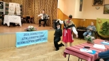Na zdjęciach widać grupę teatralną „Dzwonki”