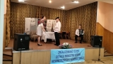 Na zdjęciach widać grupę teatralną „Dzwonki”